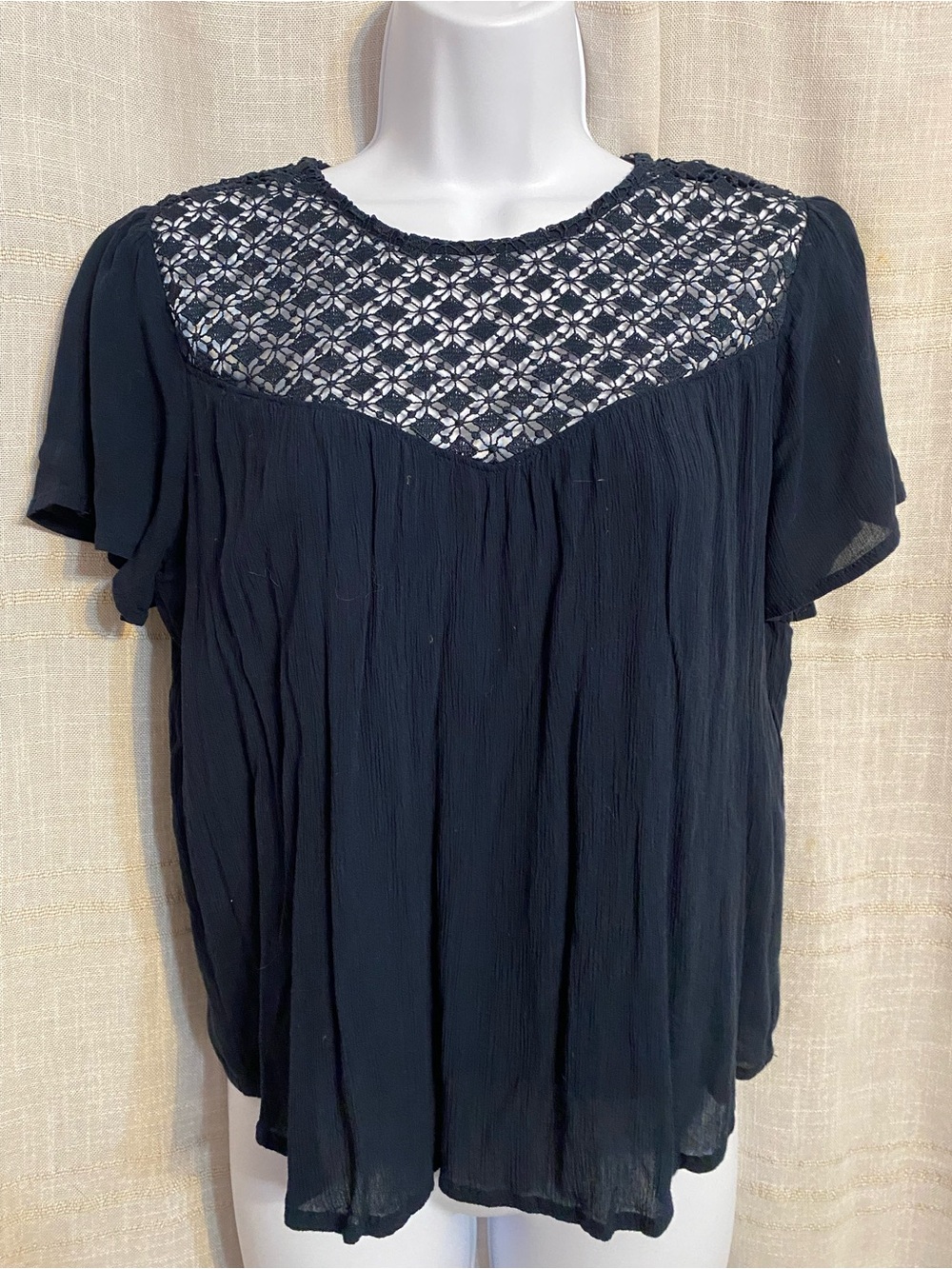 Abercrombie & Fitch Black Crochet Lace Yoke Gauze Babydoll Blouse Top XS Boho